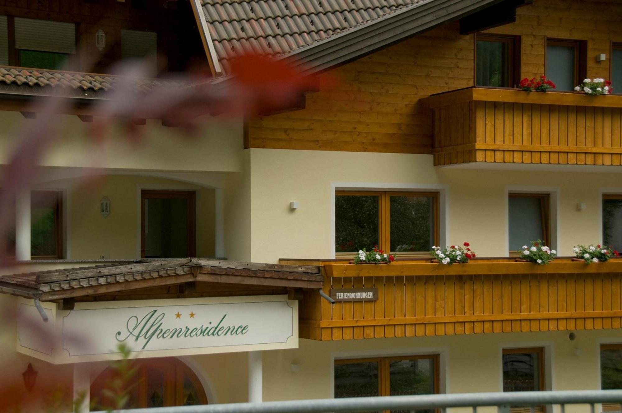 Garni Appartement Alpenresidence Cadipietra Exterior foto