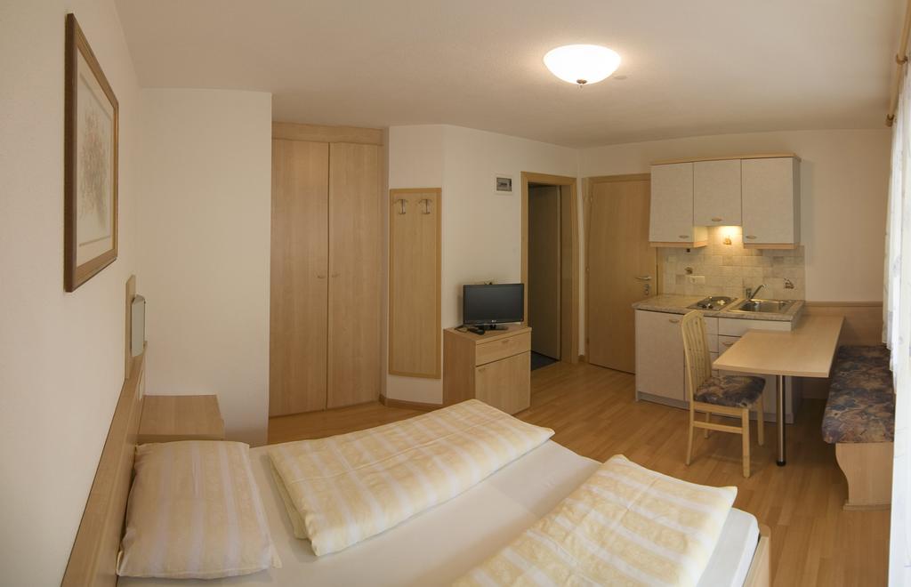 Garni Appartement Alpenresidence Cadipietra Cameră foto